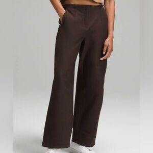 Lululemon Relaxed Mid Rise Trouser Pants in Espresso Brown Size 4 Workwear Chic